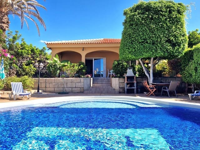 3 soveværelse Villa til salg i Callao Salvaje, Adeje med swimmingpool - € 749.000 (Ref: 9242732)