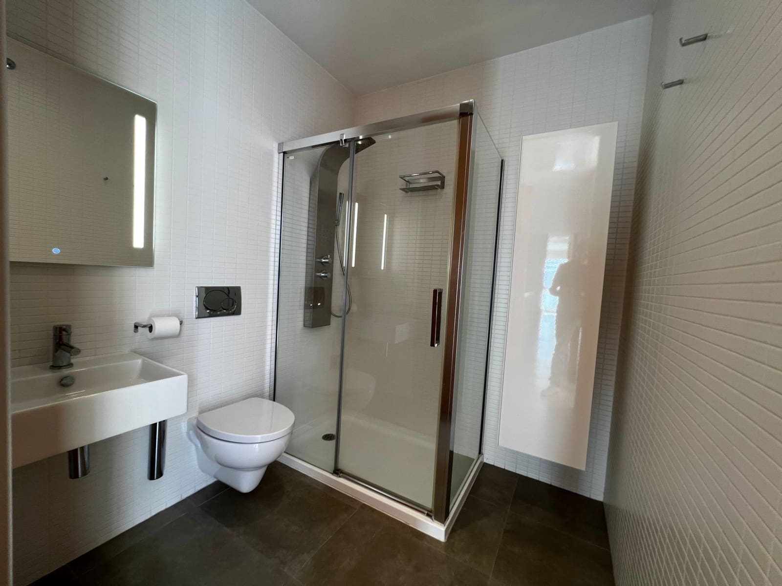 3 soveværelse Lejlighed til salg i La Caleta med swimmingpool - € 1.275.000 (Ref: 9246380)