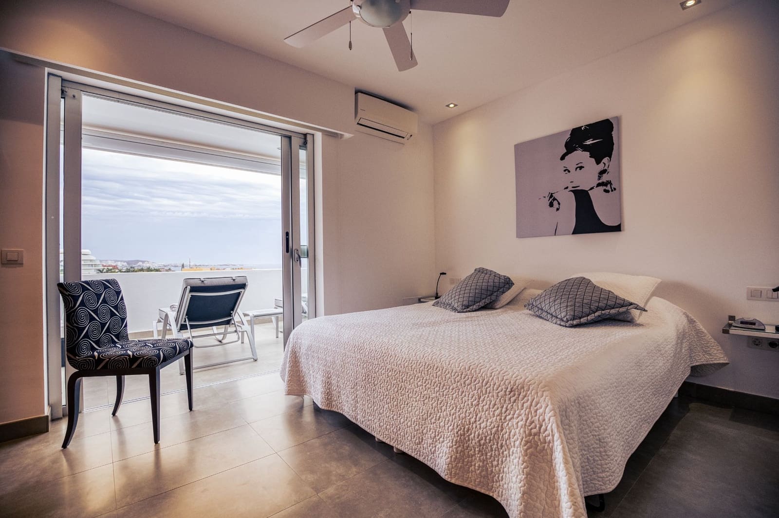 3 soveværelse Penthouse til salg i La Caleta med swimmingpool garage - € 1.650.000 (Ref: 9246381)