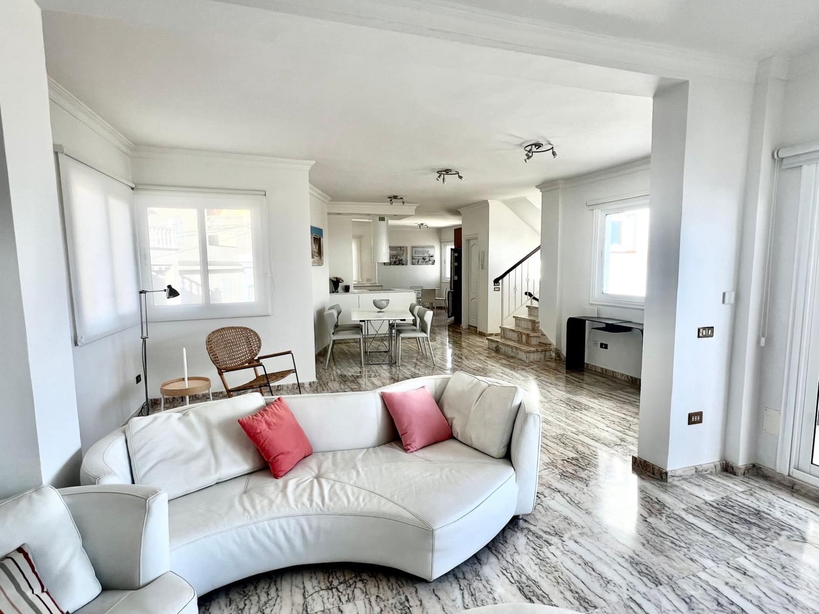 4 soveværelse Byhus til salg i La Caleta med garage - € 1.650.000 (Ref: 9246382)