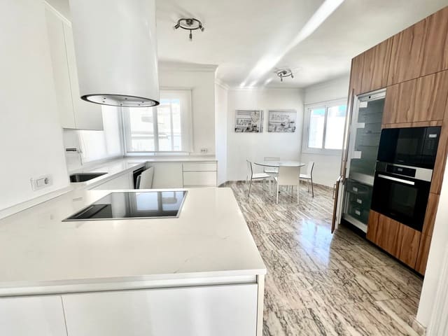 4 slaapkamer Huis te koop in La Caleta, Valverde met garage - € 1.650.000 (Ref: 9246382)