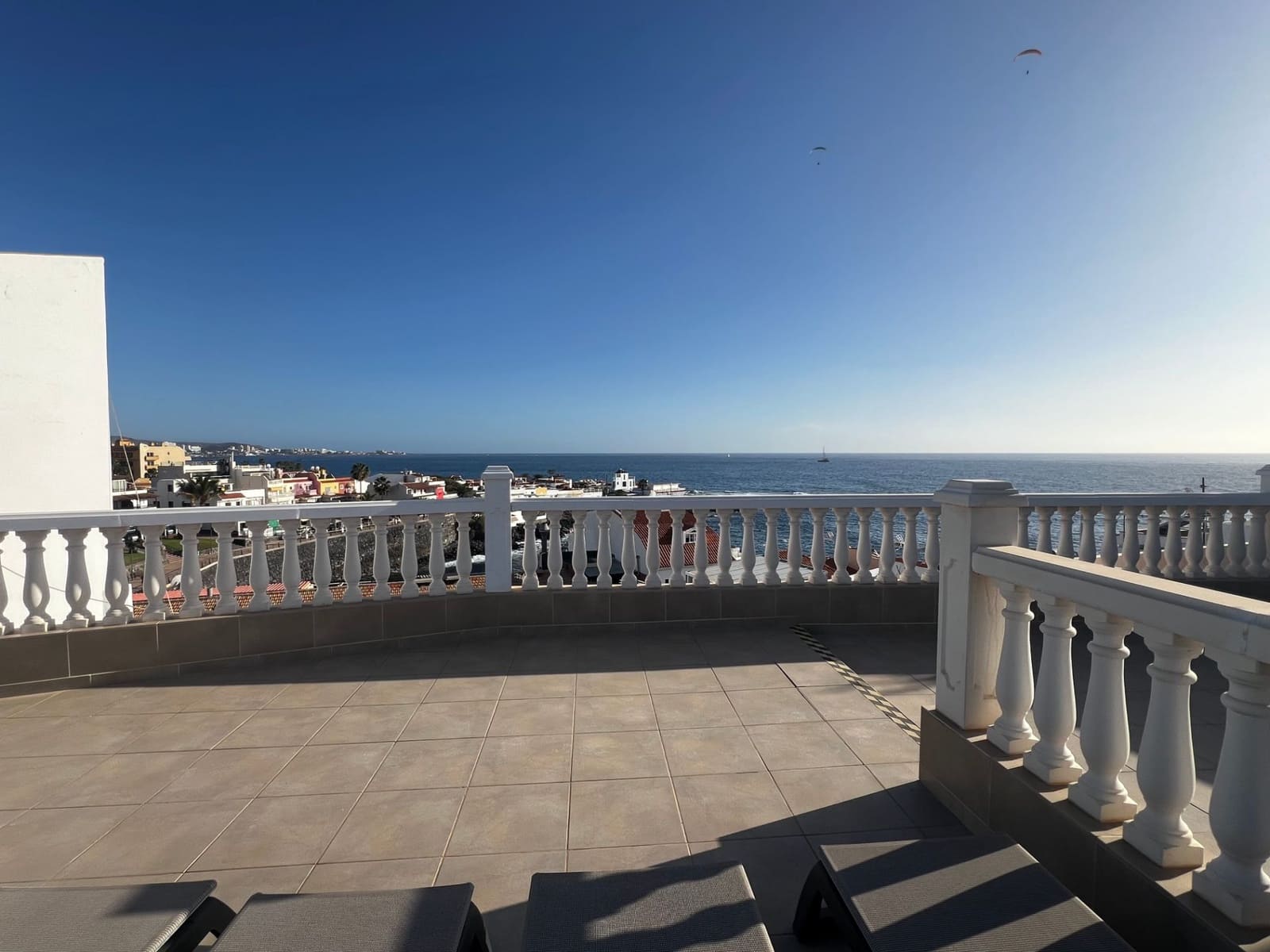 4 soveværelse Byhus til salg i La Caleta med garage - € 1.650.000 (Ref: 9246382)