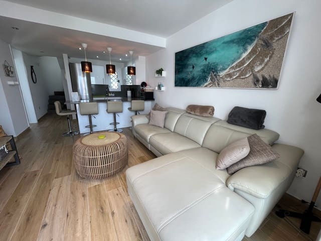 3 slaapkamer Huis te koop in Playa Paraiso, Adeje met zwembad garage - € 595.000 (Ref: 9251895)