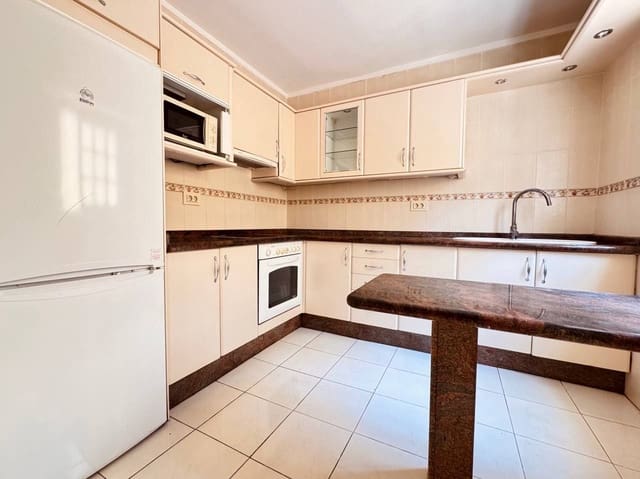 2 slaapkamer Huis te koop in Callao Salvaje, Adeje met zwembad garage - € 325.000 (Ref: 9254748)