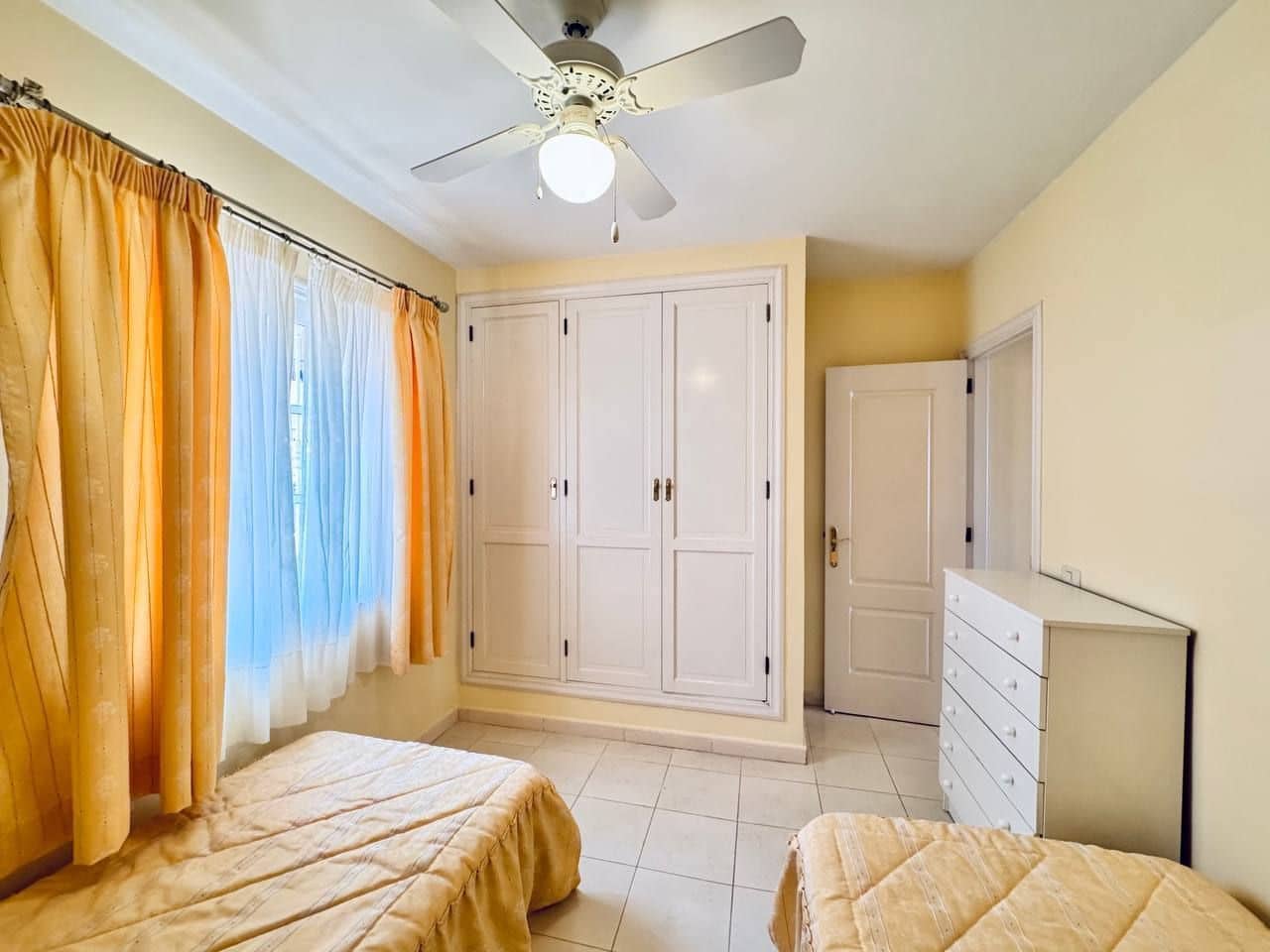 2 sypialnia Dom na sprzedaż w Callao Salvaje z basenem garażem - 325 000 € (Ref: 9254748)