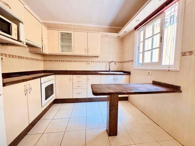 2 slaapkamer Huis te koop in Callao Salvaje, Adeje met zwembad garage - € 325.000 (Ref: 9254748)