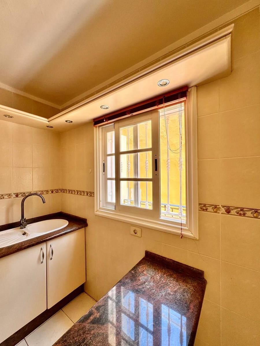 2 sypialnia Dom na sprzedaż w Callao Salvaje z basenem garażem - 325 000 € (Ref: 9254748)