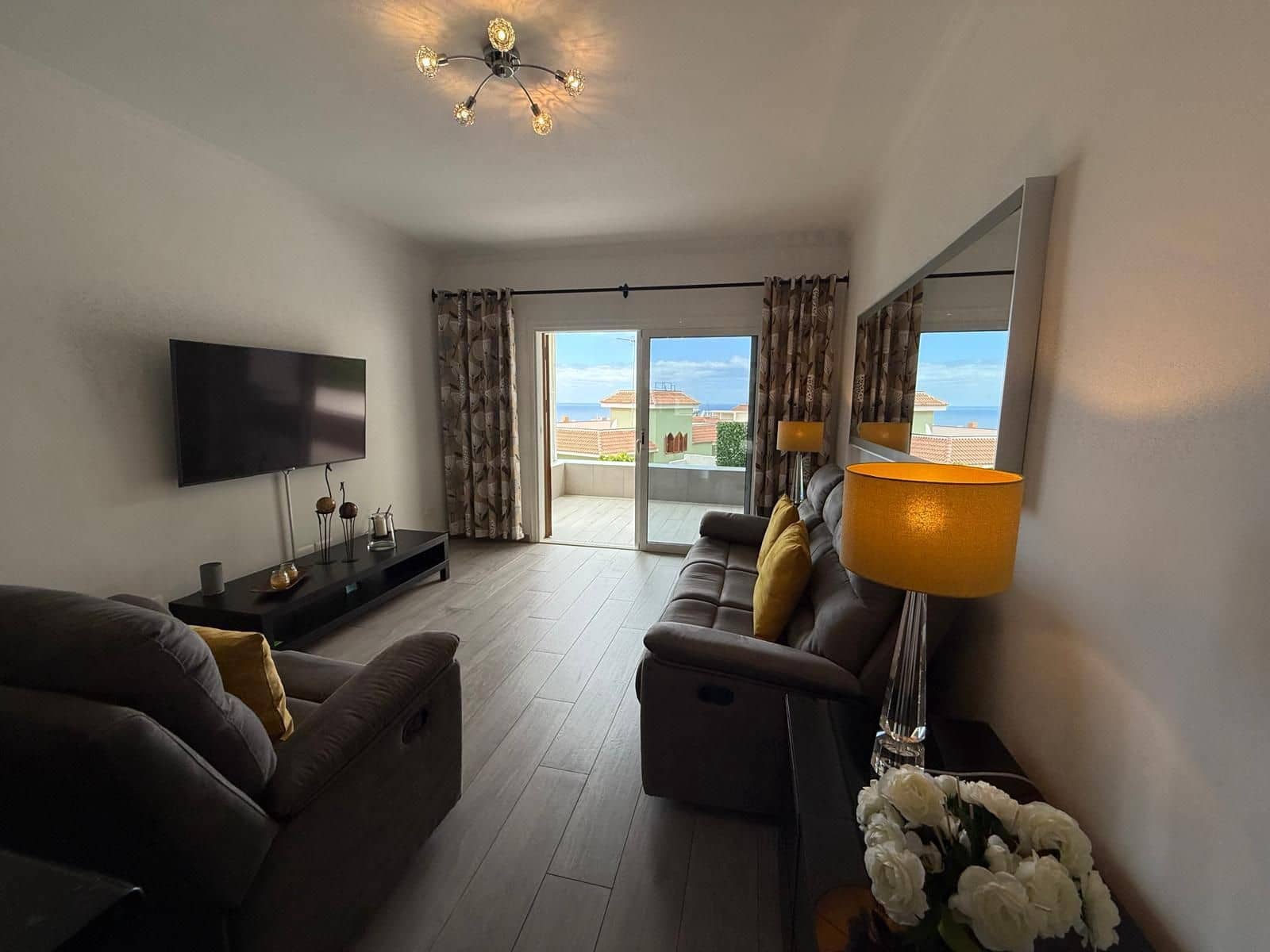 1 makuuhuone Huoneisto myytävänä paikassa Costa Adeje mukana uima-altaan - 269 000 € (Ref: 9254751)