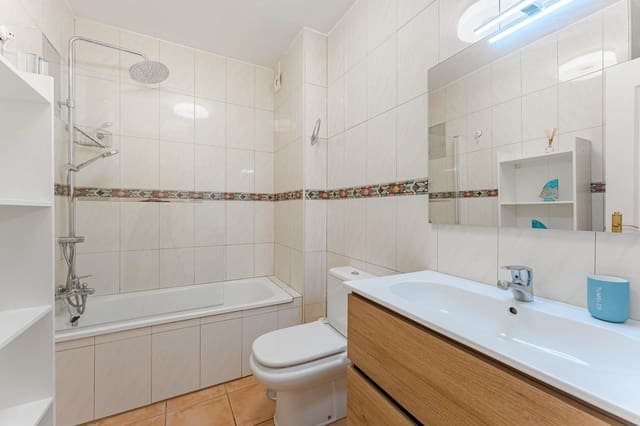 1 sypialnia Penthouse na sprzedaż w Playa Paraiso, Adeje z basenem garażem - 289 000 € (Ref: 9256786)