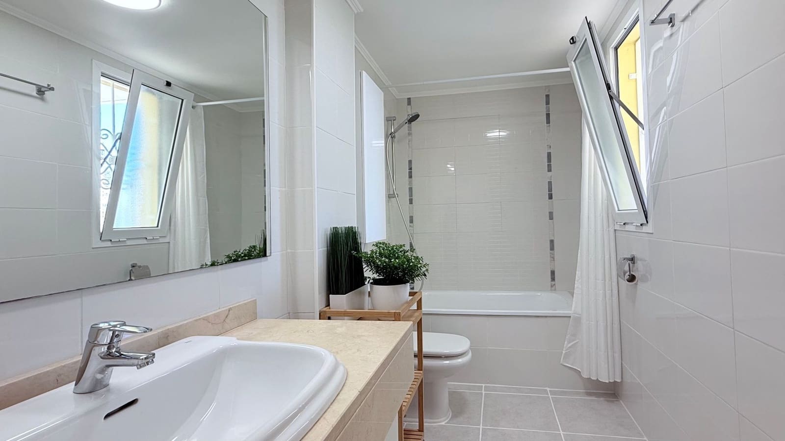 4 soveværelse Lejlighed til salg i Fanabe med swimmingpool garage - € 680.000 (Ref: 9262270)