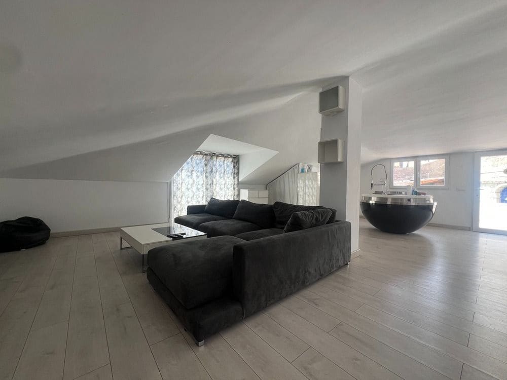 6 soverom Villa til salgs i Costa Adeje med svømmebasseng garasje - € 1 700 000 (Ref: 9264056)