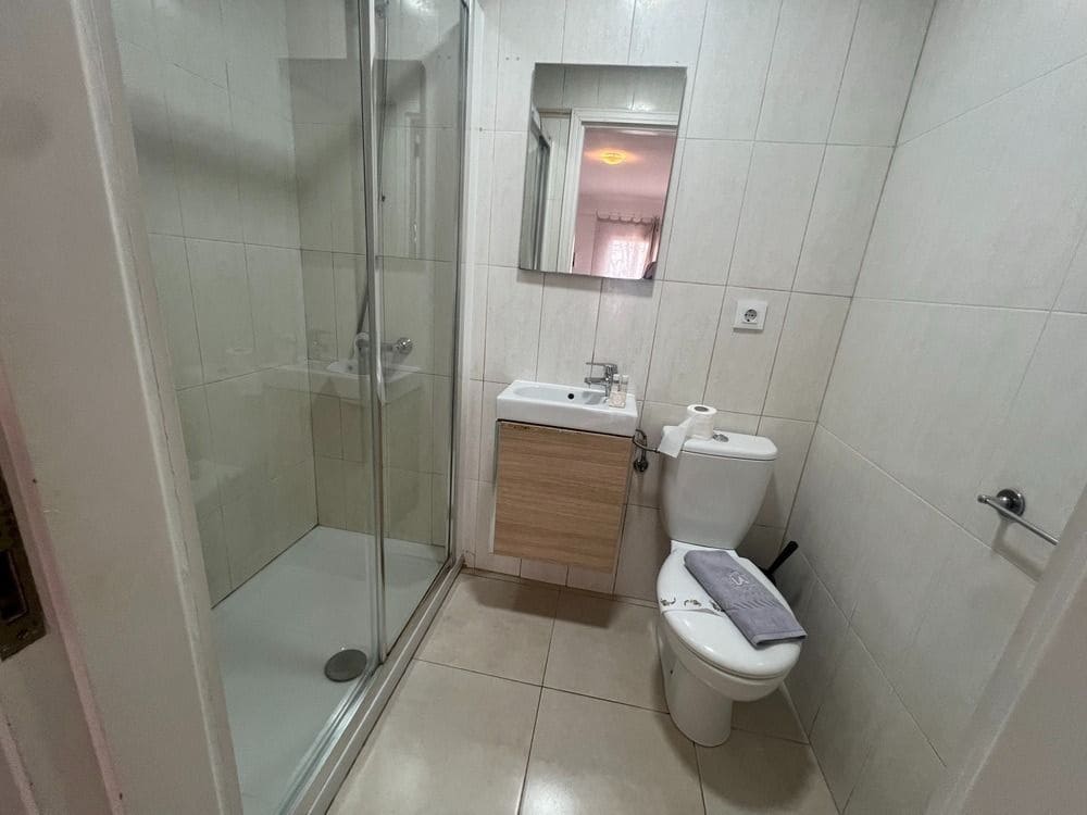 6 soverom Villa til salgs i Costa Adeje med svømmebasseng garasje - € 1 700 000 (Ref: 9264056)