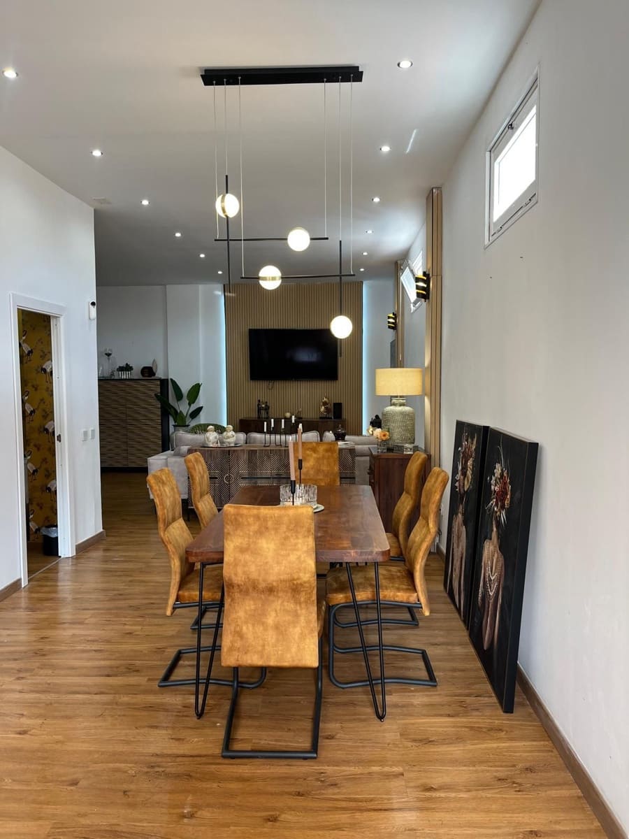 2 soveværelse Lejlighed til leje i Valle de San Lorenzo - € 1.500 (Ref: 9264057)