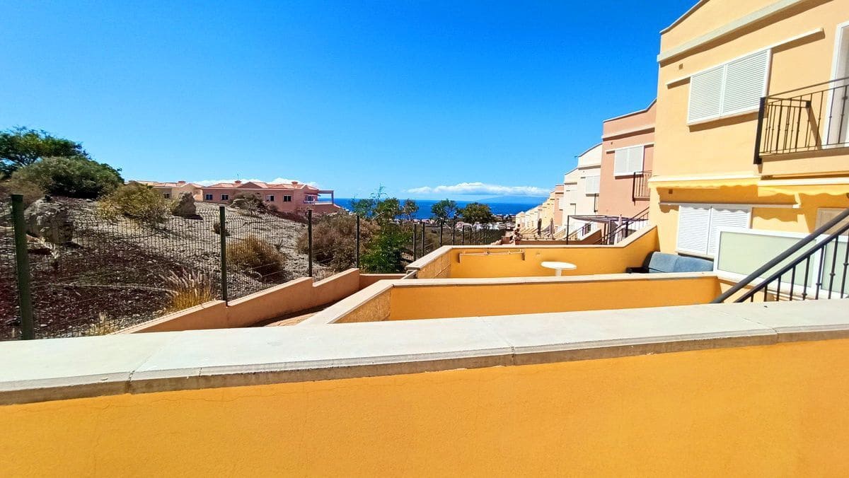 1 soverom Leilighet til salgs i Costa Adeje med svømmebasseng garasje - € 395 000 (Ref: 9291075)