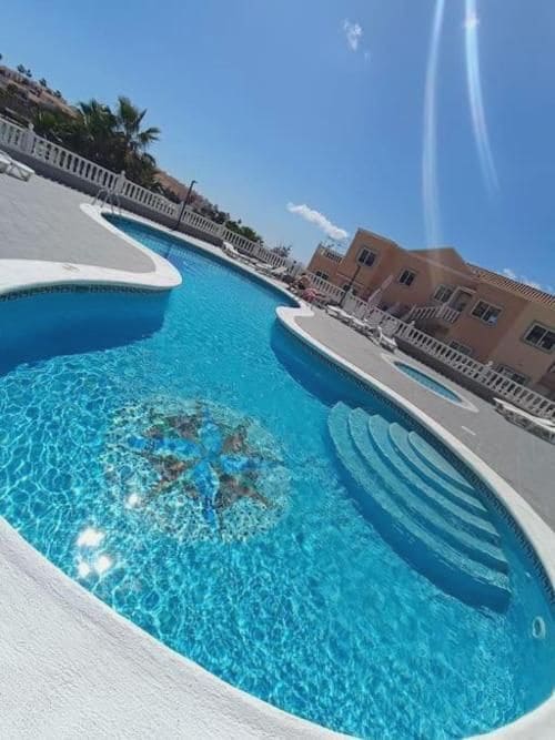 3 bedroom Apartment for sale in Torviscas with pool garage - € 472,000 (Ref: 9337564)