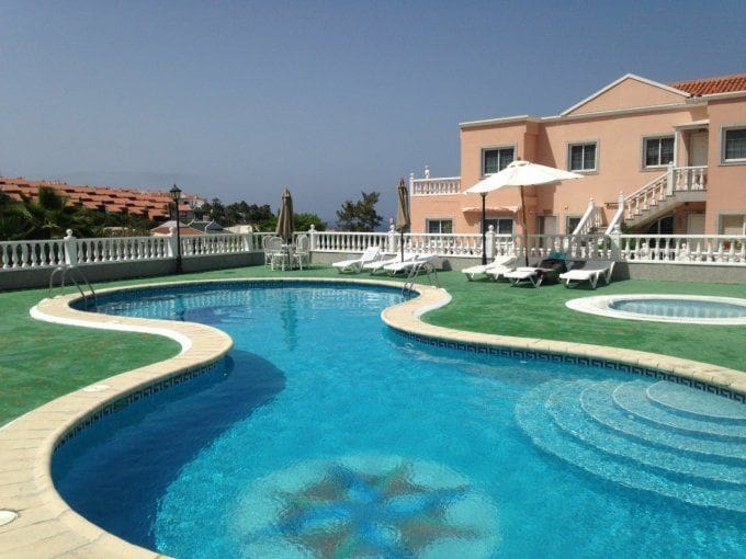 3 bedroom Apartment for sale in Torviscas with pool garage - € 472,000 (Ref: 9337564)