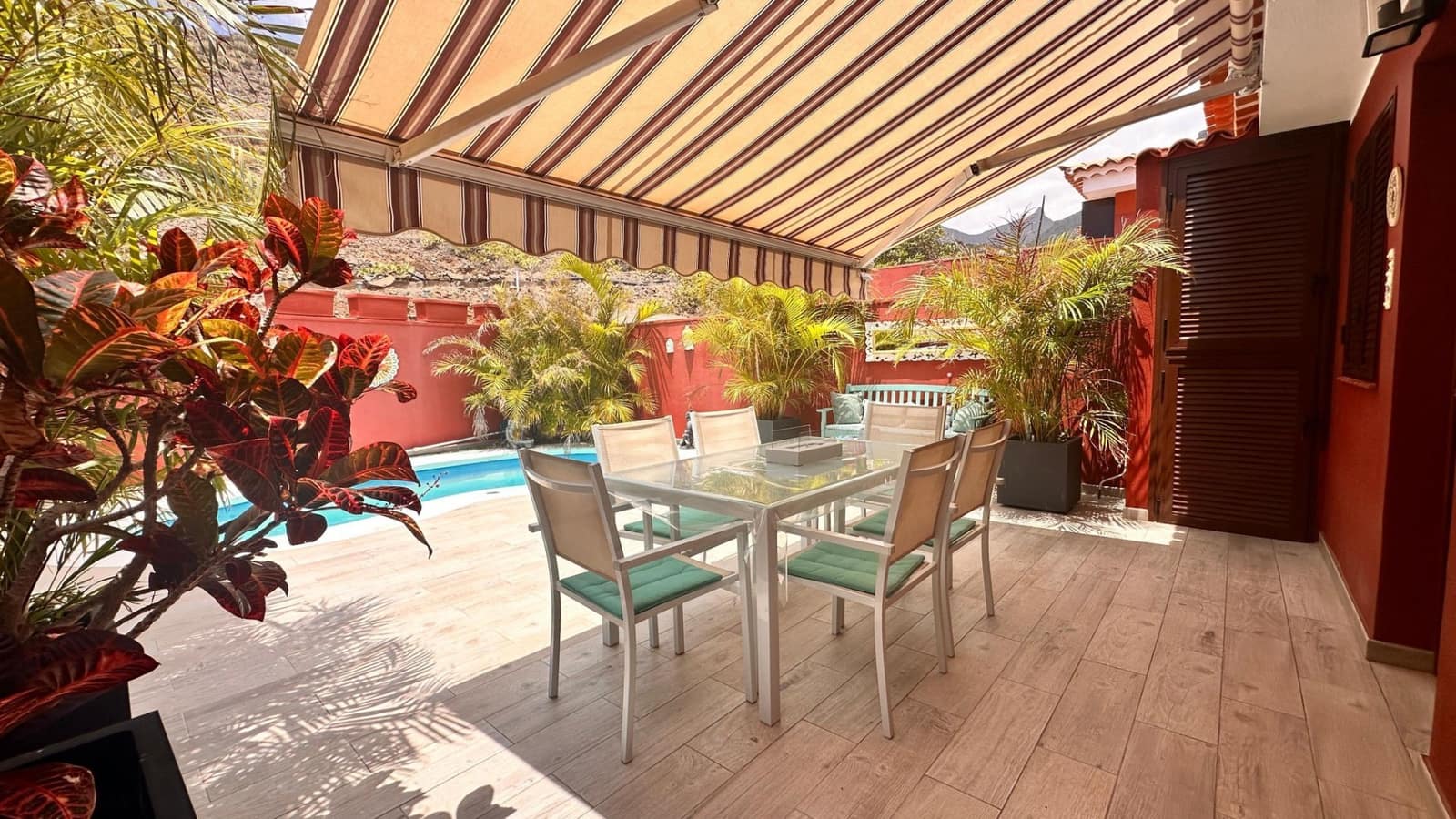 4 sovrum Hus till salu i El Madronal med pool garage - 630 000 € (Ref: 9340753)