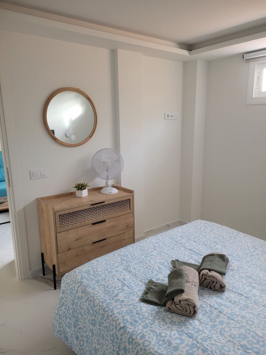 2 soveværelse Lejlighed til salg i Los Cristianos med swimmingpool - € 290.000 (Ref: 9344400)