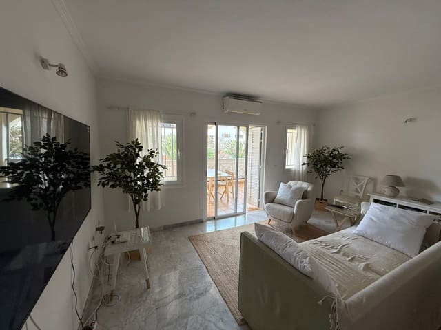 Apartamento de 1 habitación en Los Cristianos, Arona en venta con piscina - 325.000 € (Ref: 9346935)