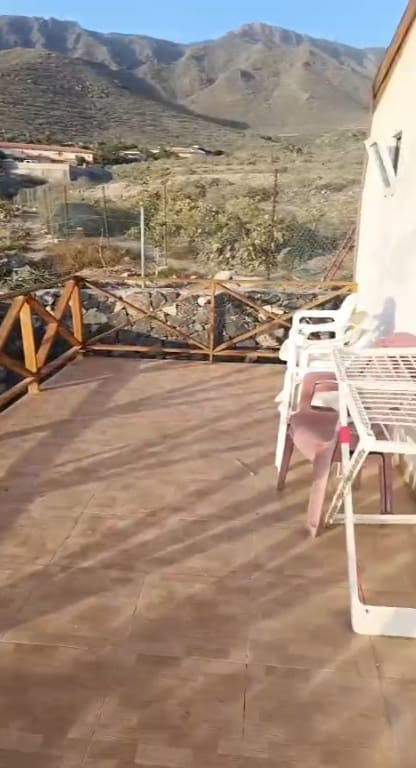 Villa/Maison de 3 chambres à louer à Adeje - 3 000 € (Ref: 9346938)