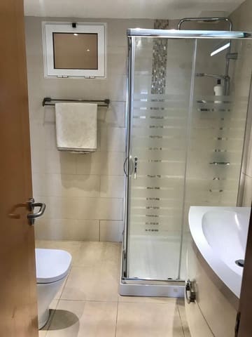 2 makuuhuone Huoneisto vuokrattavana paikassa Torviscas, Adeje mukana uima-altaan 
autotalli - 1 500 € (Ref: 9358935)