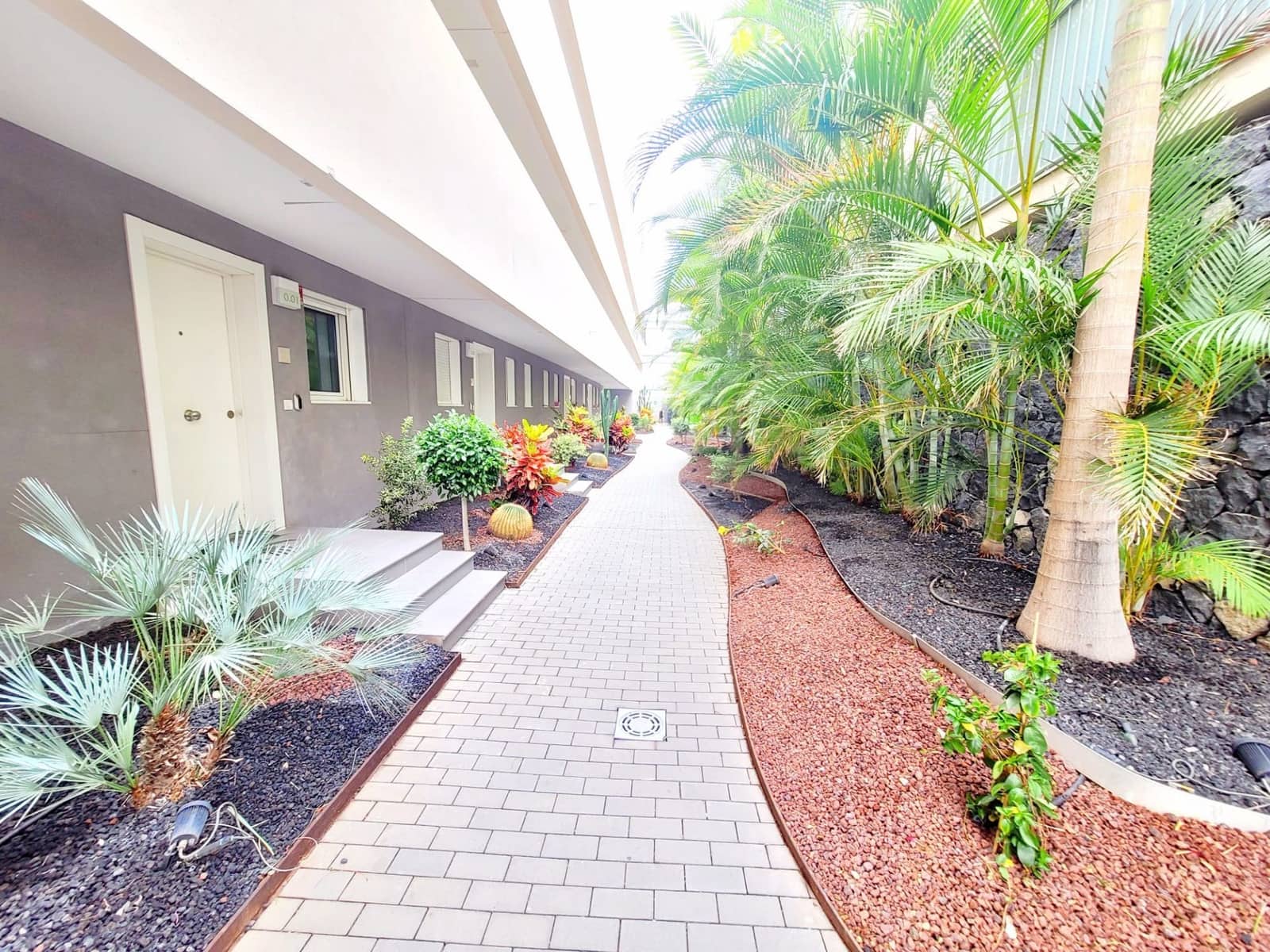 2 bedroom Apartment for sale in Adeje with pool garage - € 350,000 (Ref: 9367020)