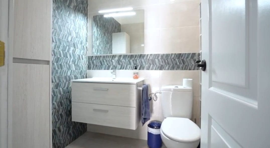 2 bedroom Apartment for sale in Guia de Isora with garage - € 274,000 (Ref: 9367021)