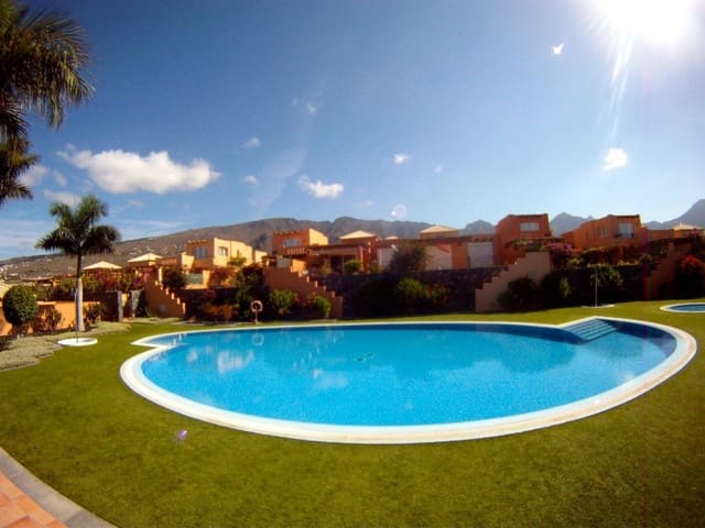 2 sovrum Villa att hyra i Costa Adeje, Adeje med pool garage - 3 500 € (Ref: 9385178)