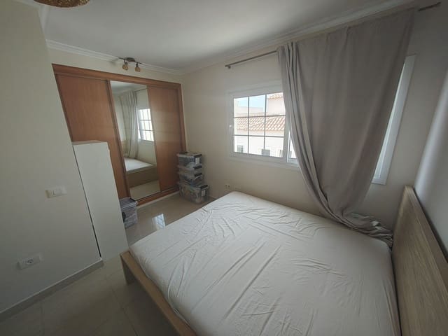 2 slaapkamer Appartement te huur in Callao Salvaje, Adeje met zwembad garage - € 1.600 (Ref: 9385179)