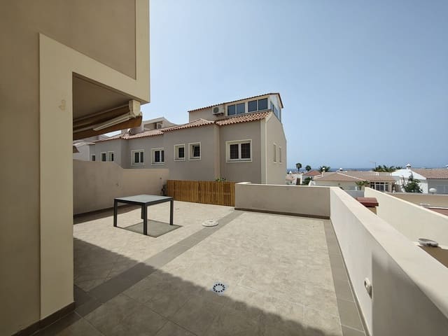 2 slaapkamer Appartement te huur in Callao Salvaje, Adeje met zwembad garage - € 1.600 (Ref: 9385179)