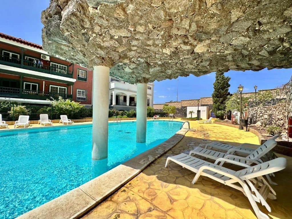 2 soverom Leilighet til salgs i San Miguel de Abona med svømmebasseng garasje - € 275 000 (Ref: 9390305)