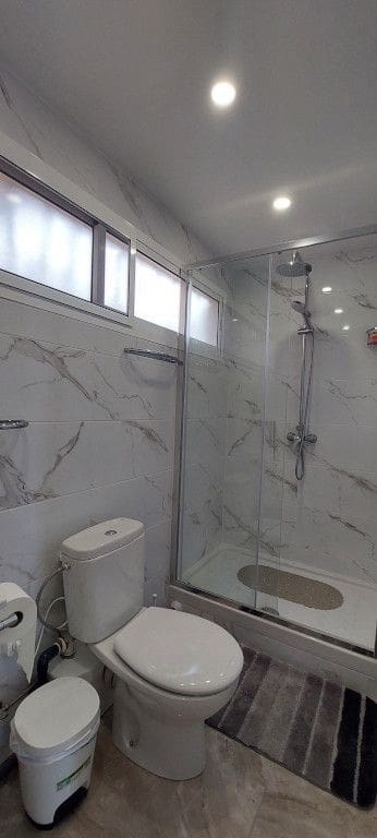 Apartamento de 2 habitaciones en Costa Adeje en venta con piscina garaje - 335.000 € (Ref: 9390306)