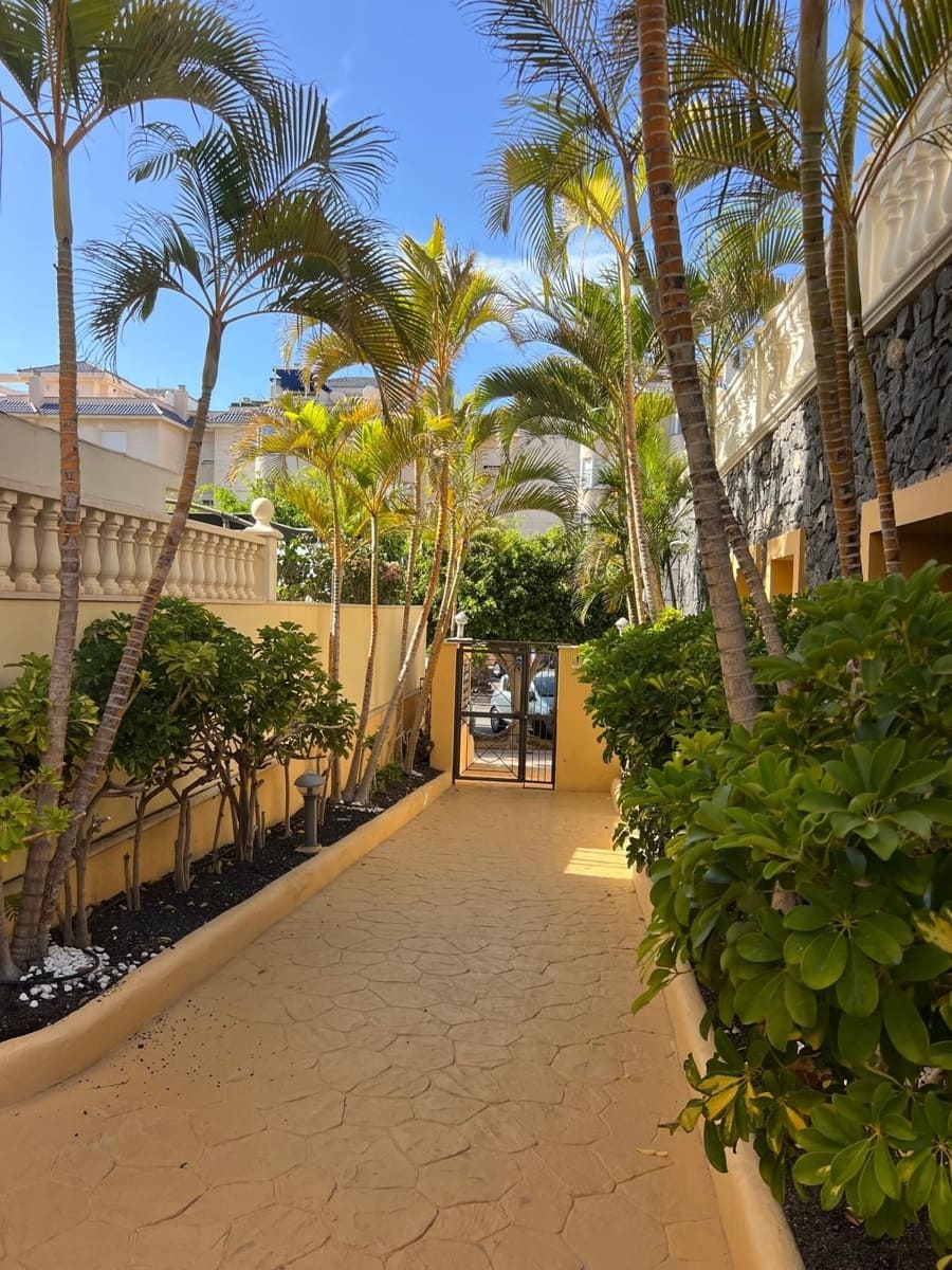 1 sovrum Lägenhet till salu i Los Cristianos med pool - 349 000 € (Ref: 9398227)