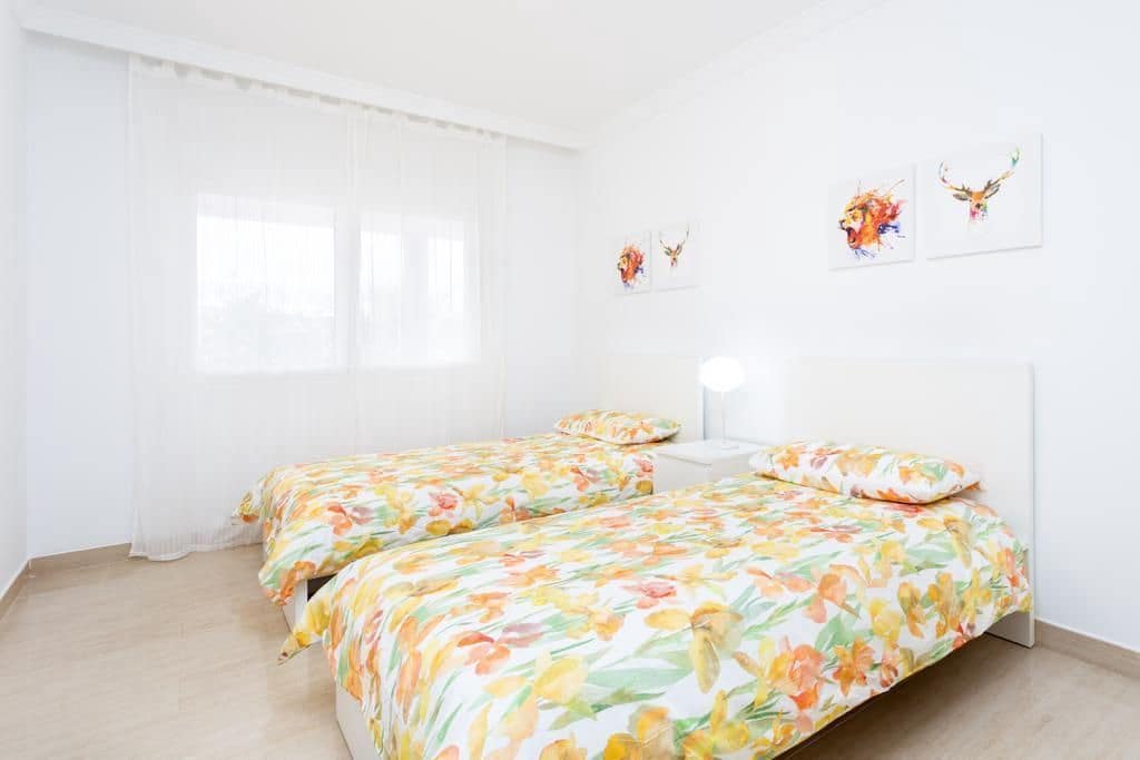 2 bedroom Apartment for sale in Amarilla Golf with pool garage - € 420,000 (Ref: 9398229)