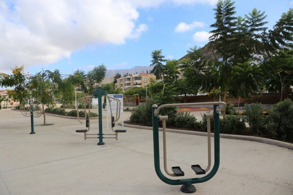 3 bedroom Villa for sale in El Madronal with garage - € 599,000 (Ref: 9406415)