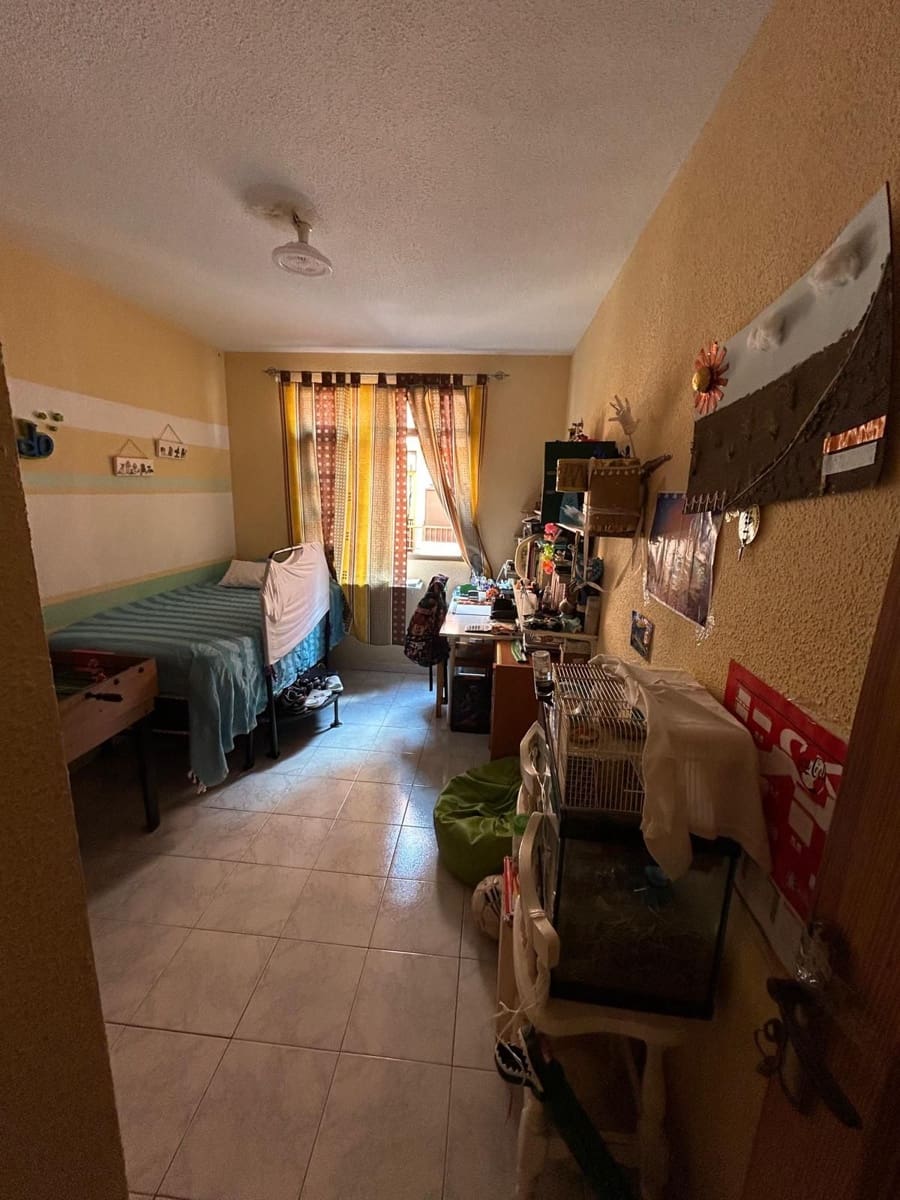 2 bedroom Apartment for sale in El Medano - € 220,000 (Ref: 9415684)