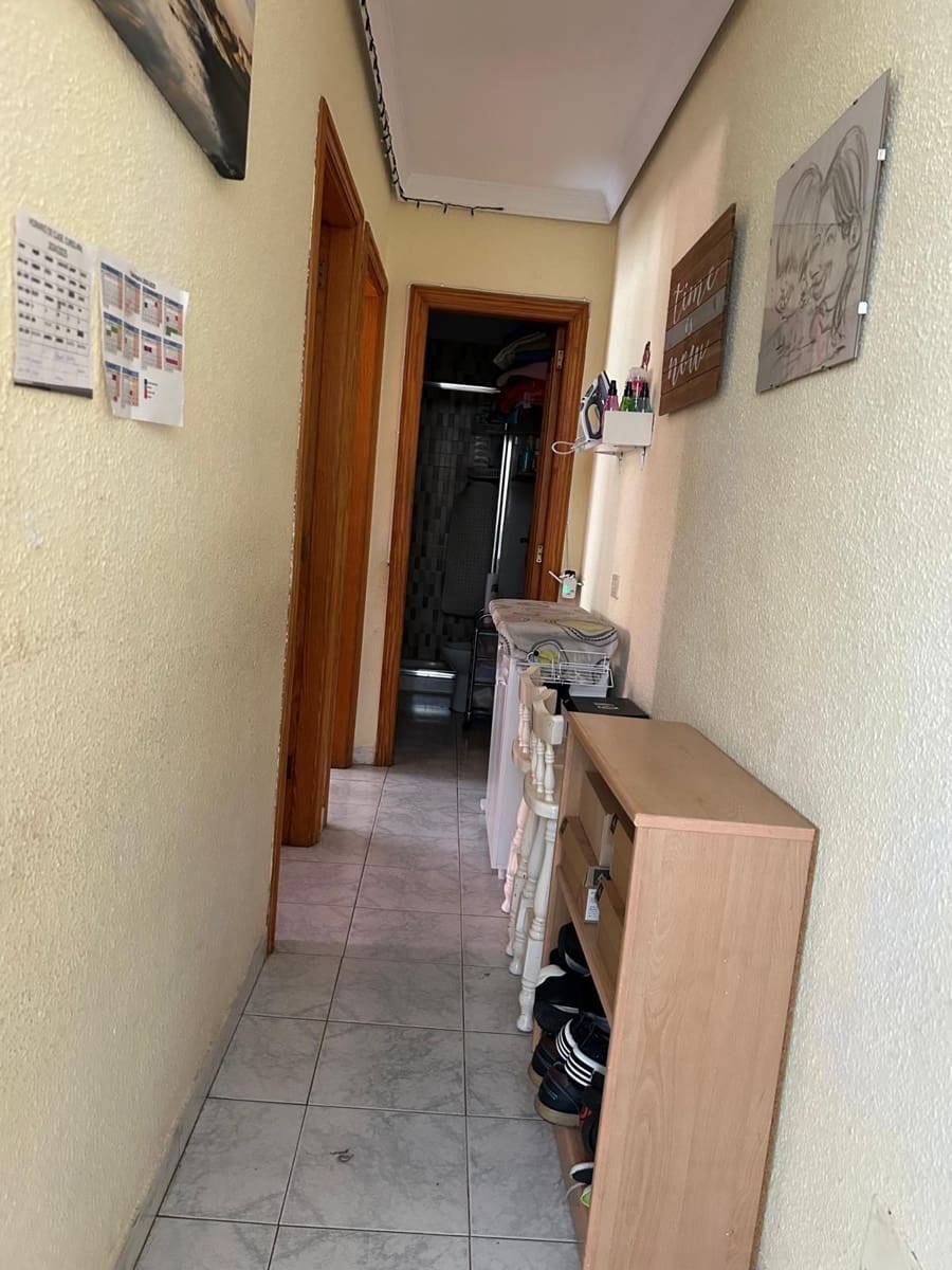 2 bedroom Apartment for sale in El Medano - € 220,000 (Ref: 9415684)