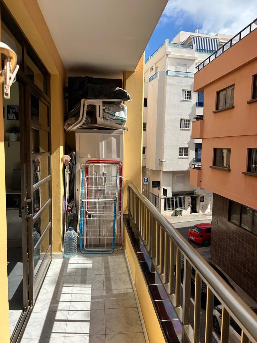 2 bedroom Apartment for sale in El Medano - € 220,000 (Ref: 9415684)