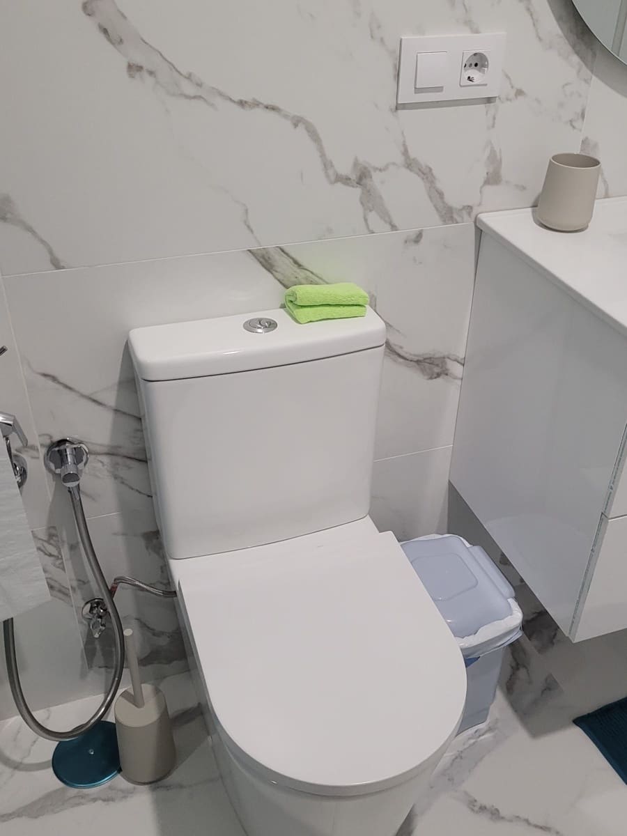 2 soverom Leilighet til leie i Los Cristianos med svømmebasseng - € 2 000 (Ref: 9415685)