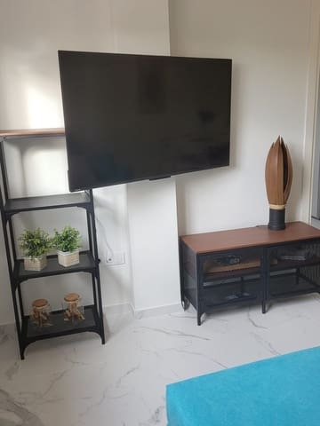 2 soveværelse Lejlighed til leje i Los Cristianos, Arona med swimmingpool - € 2.000 (Ref: 9415685)