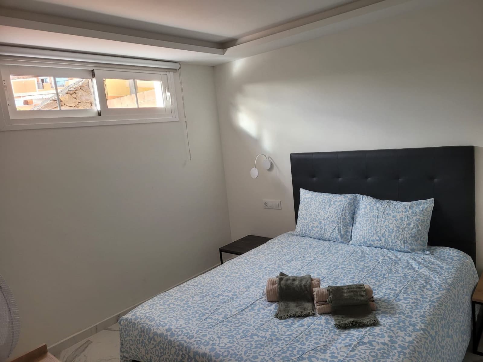 2 soverom Leilighet til leie i Los Cristianos med svømmebasseng - € 2 000 (Ref: 9415685)