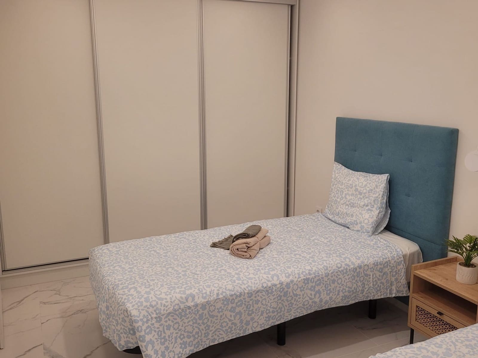 2 soverom Leilighet til leie i Los Cristianos med svømmebasseng - € 2 000 (Ref: 9415685)