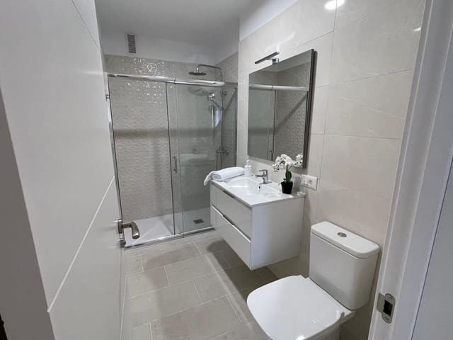 3 bedroom Penthouse for rent in Playa de las Americas, Arona with pool garage - € 2,850 (Ref: 9415687)