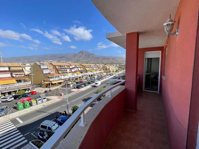 3 bedroom Penthouse for rent in Playa de las Americas, Arona with pool garage - € 2,850 (Ref: 9415687)