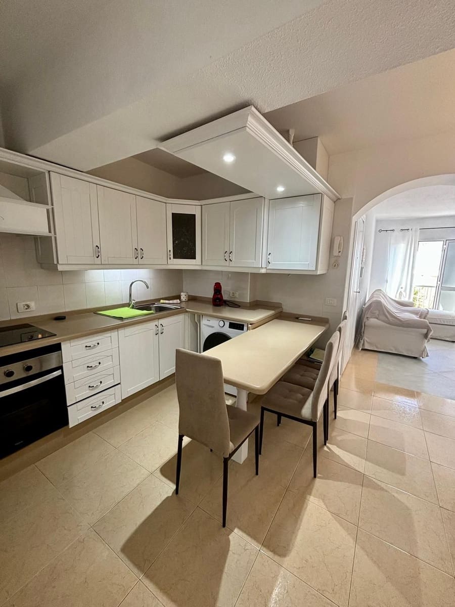 3 soveværelse Lejlighed til salg i Alcala med garage - € 265.000 (Ref: 9419386)