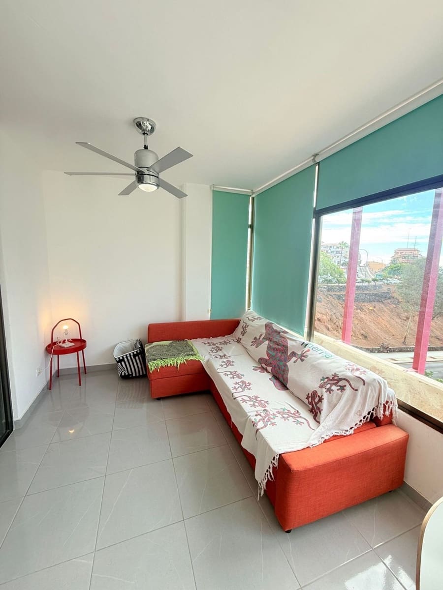 2 quarto Apartamento para venda em Los Cristianos com garagem - 379 000 € (Ref: 9419388)