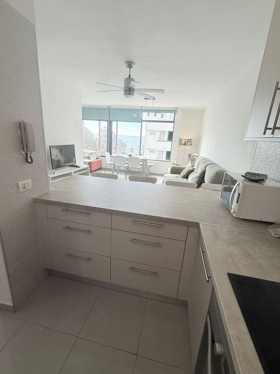 2 quarto Apartamento para venda em Los Cristianos com garagem - 379 000 € (Ref: 9419388)