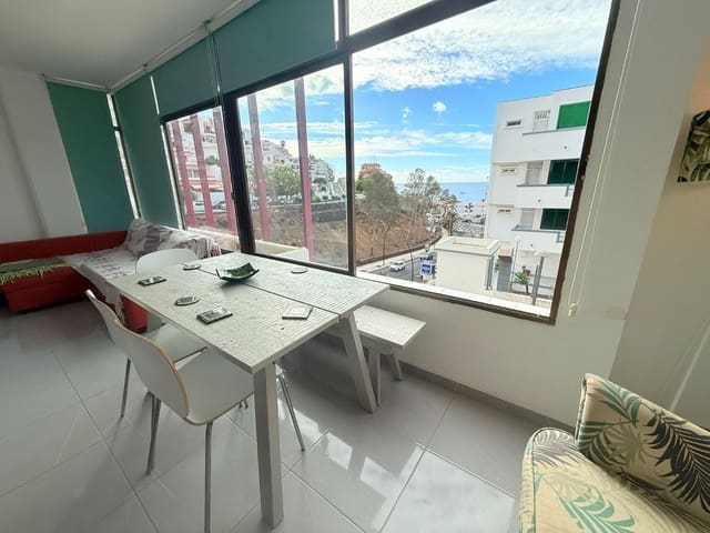 2 quarto Apartamento para venda em Los Cristianos, Arona com garagem - 379 000 € (Ref: 9419388)