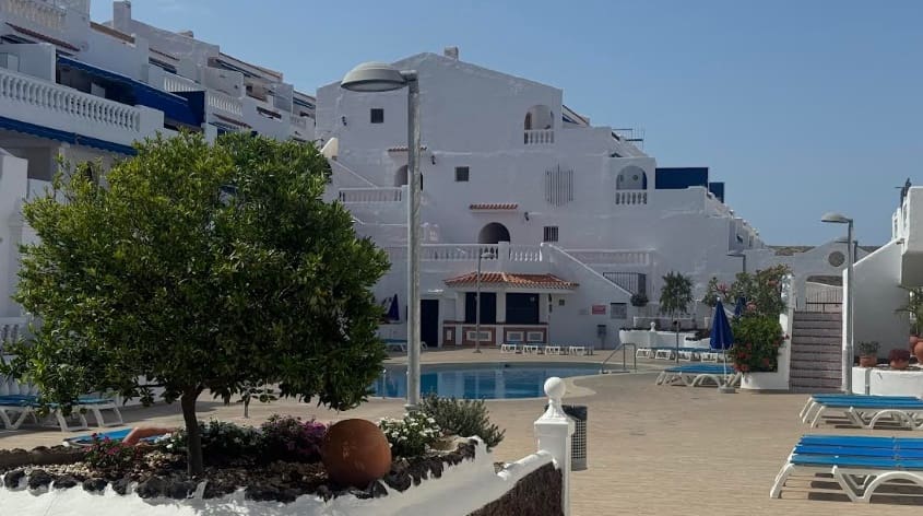 Studio te koop in Los Cristianos met zwembad - € 197.000 (Ref: 9422023)