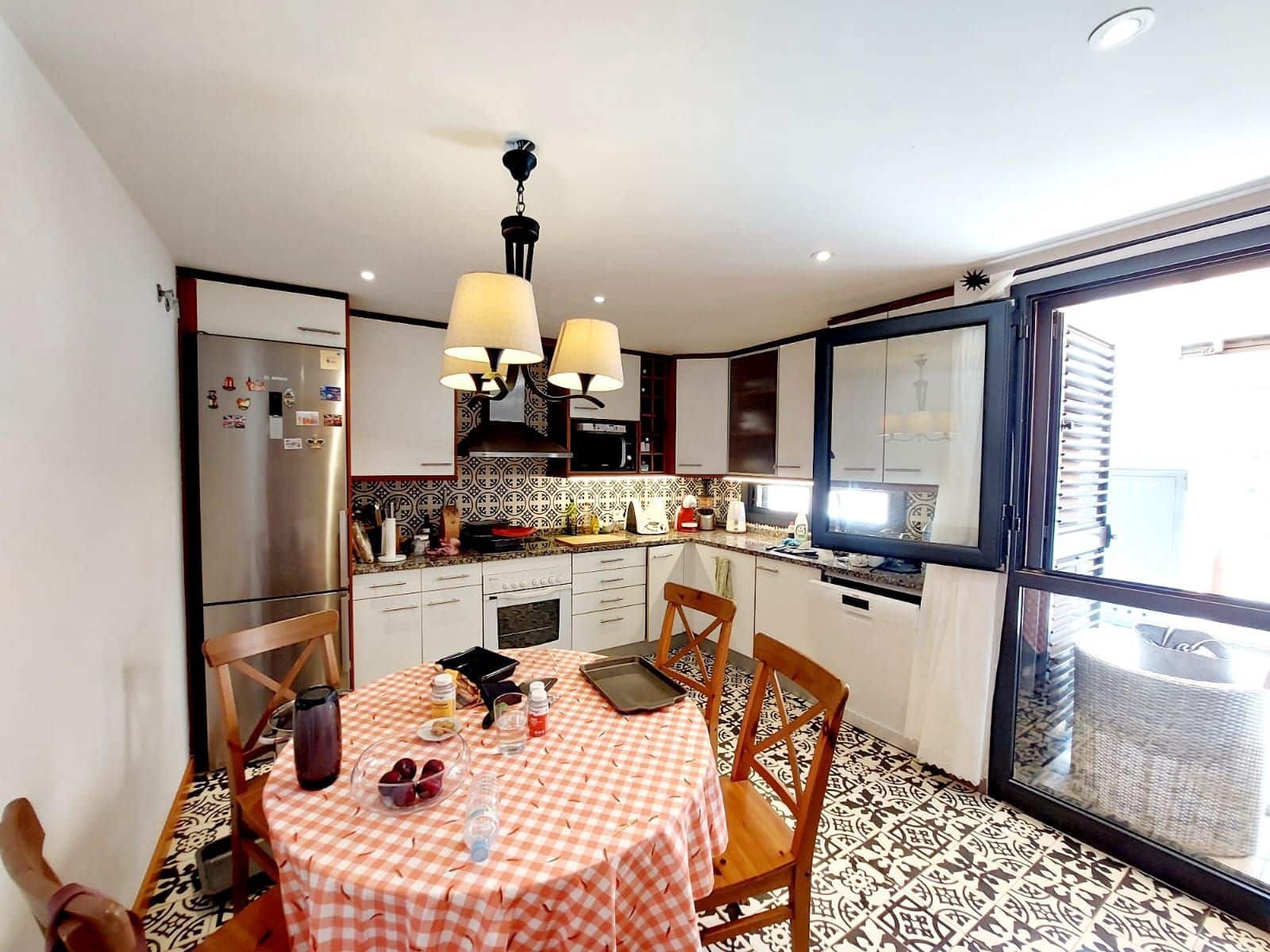 3 soverom Villa til salgs i Playa Paraiso med svømmebasseng garasje - € 600 000 (Ref: 9430360)